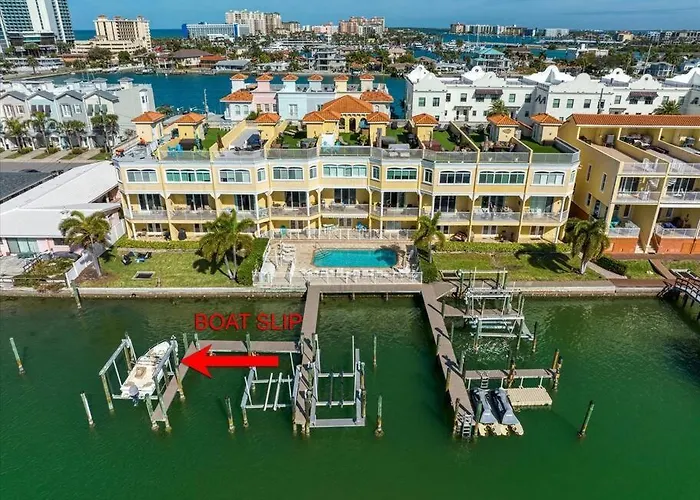 Clearwater Penthouse 5 Min Walk Heated Pool Ferienhaus