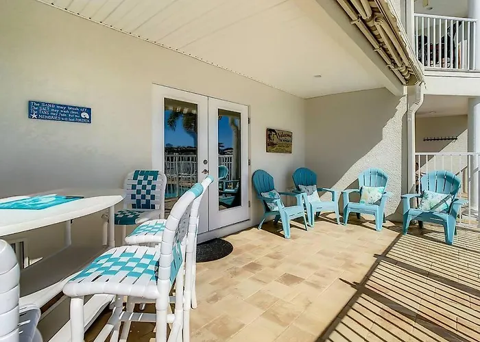 Clearwater Penthouse 5 Min Walk Heated Pool * Clearwater Beach