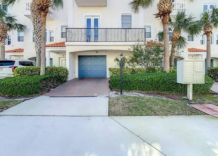 Clearwater Penthouse 5 Min Walk Heated Pool Ferienhaus